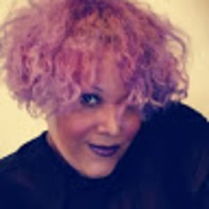 Meet your Posher, Akua